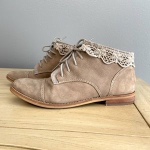 Gianni Bini suede ankle booties